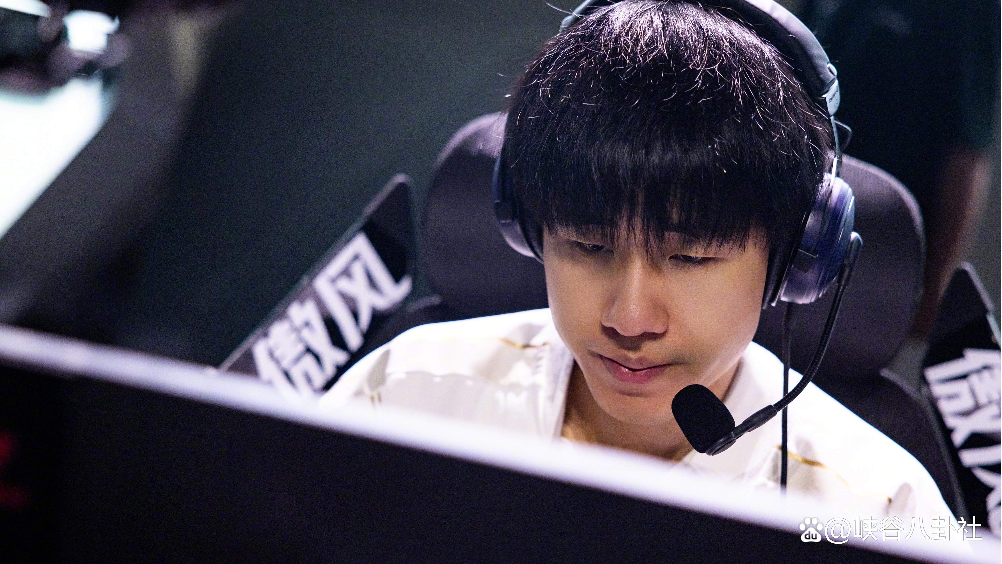 九游体育 rookie比赛数据 