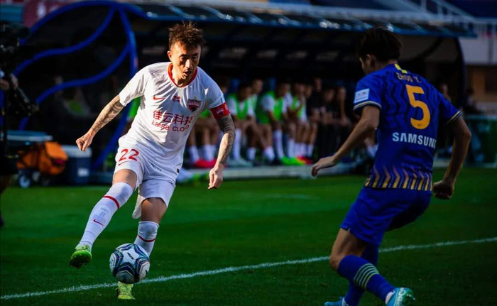 包含窗口期托特纳姆调整名单以备意甲，遗憾出局环节打磨，态度坚定，数据趋势出现新变化的词条