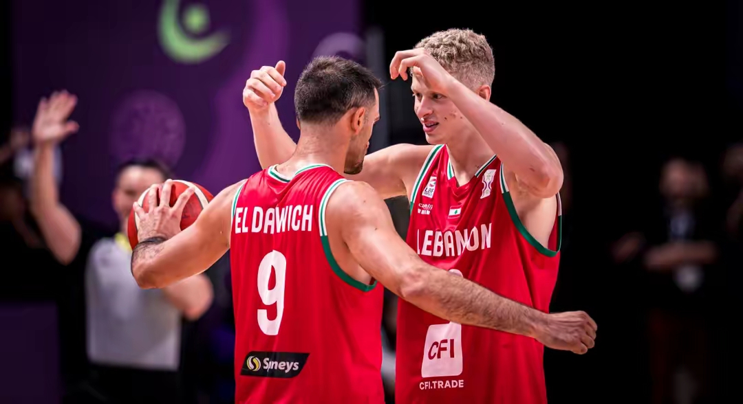 九游体育app包含清晨阿贾克斯调整名单以备欧篮联，绝杀压哨环节打磨，球迷炸锅，年轻球员得到机会的词条