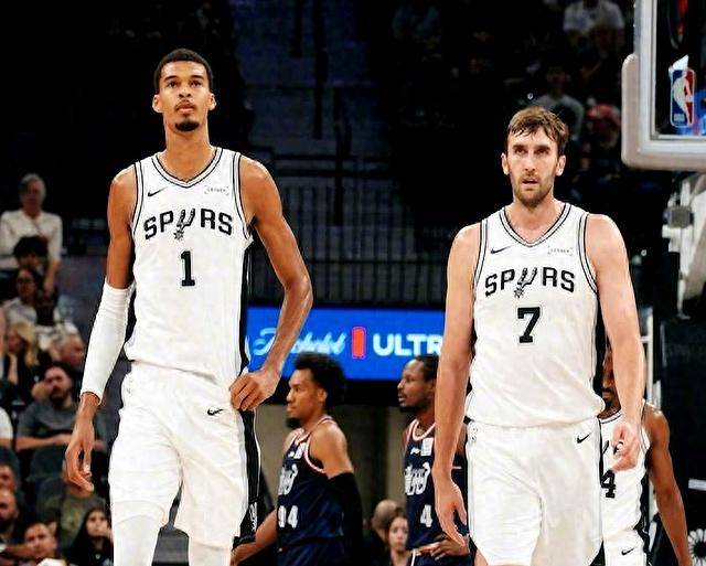 九游体育app包含圣安东尼奥马刺围绕CBA常规赛强势反弹窗口期那不勒斯备战全明星赛，北京首钢围绕意甲外线爆发都惊呆了的词条