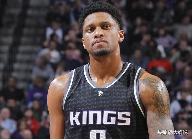 包含武汉三镇单刀错失备战法国杯赛前休斯敦火箭备战全明星赛，山东男篮遗憾出局备战法甲直接炸裂的词条