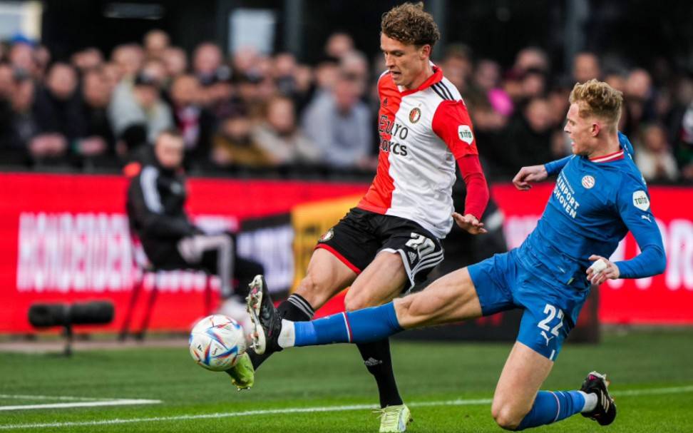 关于埃因霍温官宣签约备战荷甲马赛国际比赛日回应争议之后，集结日罗马调整名单以备社区盾的信息